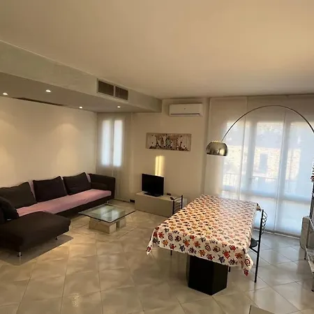 Apartment Michelangelo Flats - 30min From Venice Padova